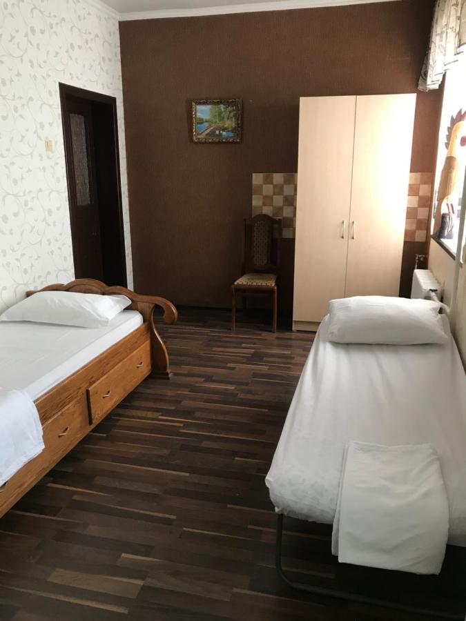 Гостевой Дом Дина Odessa Extérieur photo
