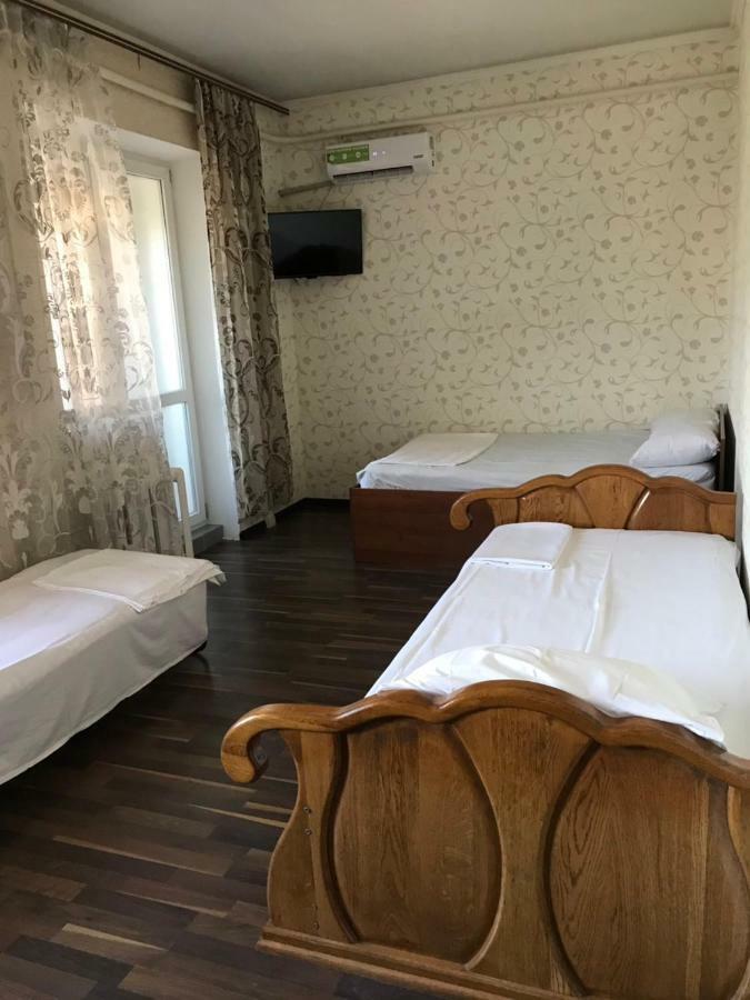 Гостевой Дом Дина Odessa Extérieur photo