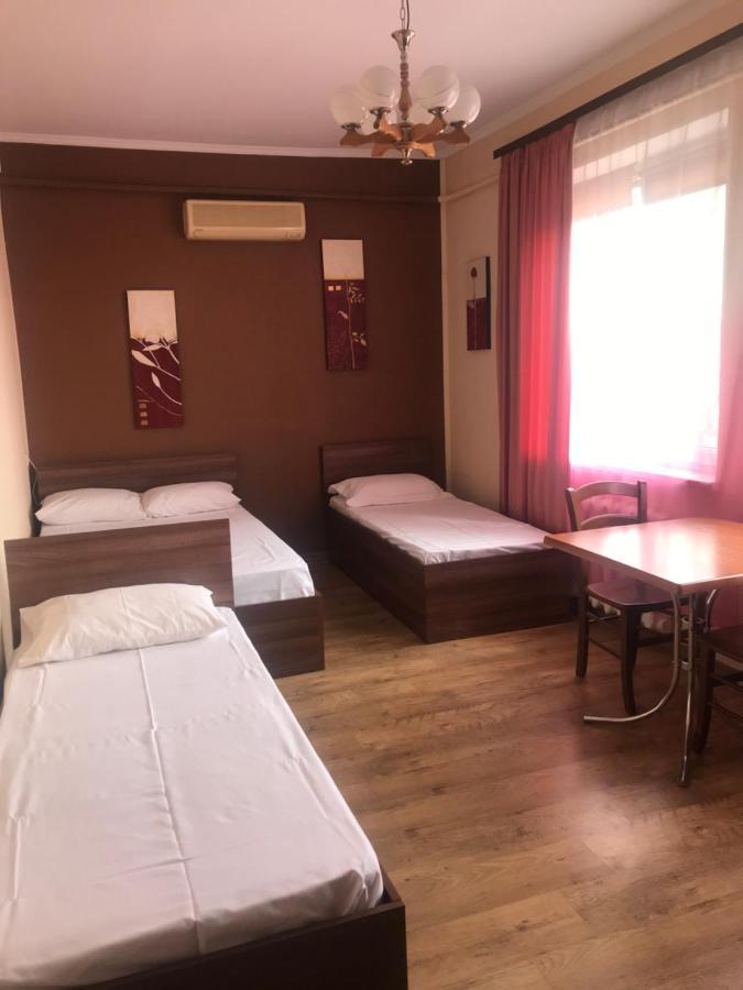 Гостевой Дом Дина Odessa Extérieur photo